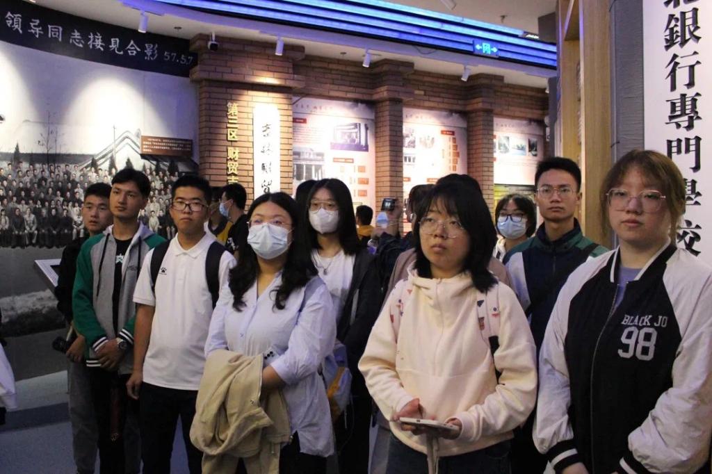 2021-09-29 00:41:43.345000